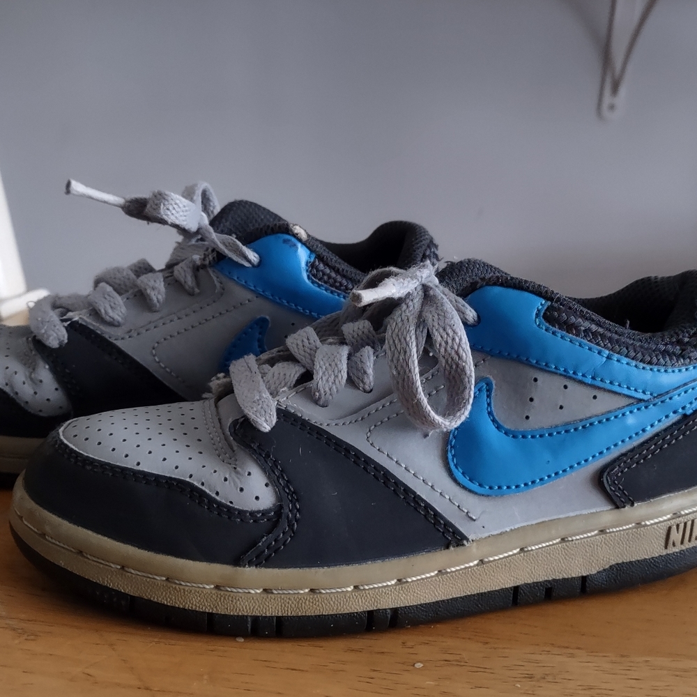 Boys Nike shoes